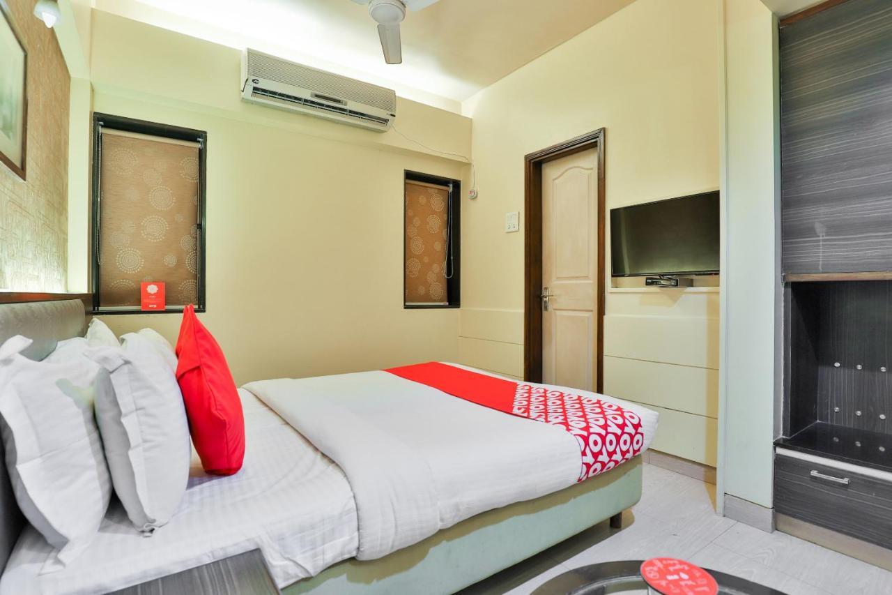 Oyo 17332 Hotel Nana'S Daman Kültér fotó
